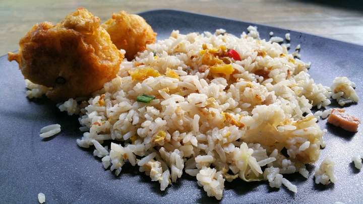 fried rice with tofu balls